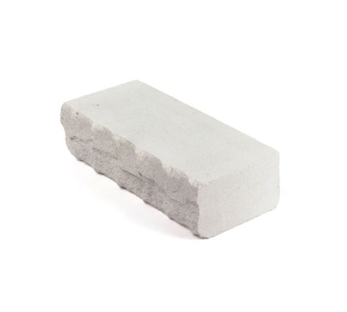 Облицовочные силикатные полнотелые рельефные кирпичи в Слуцке